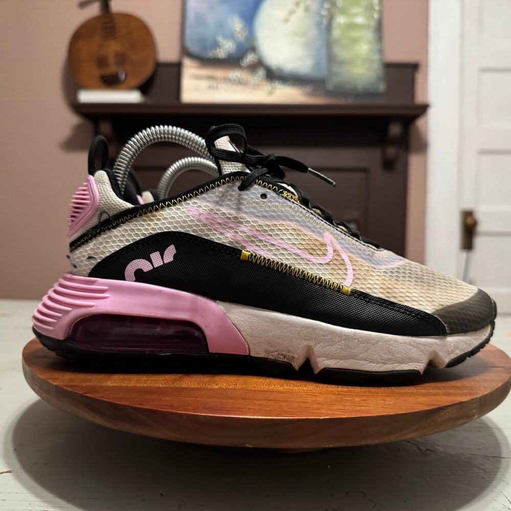 Nike Air Max 2090 Kids Size 5.5 White Pink Sneaker Shoes CJ4066-104